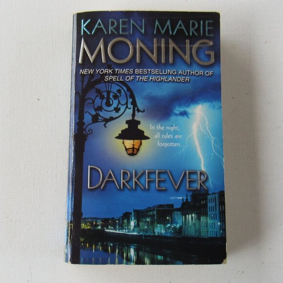 Set Of Two Paperback Books - To Kill a Mockingbird and Darkfever - Picture 10 of 16